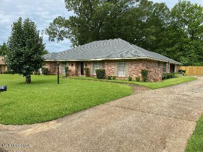 5943 Huntview Dr, Jackson, MS 39206 photo 2