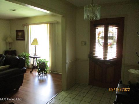 5943 Huntview Dr, Jackson, MS 39206 photo 3