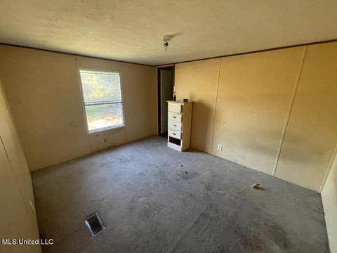 17473 Cemetery Rd, Saucier, MS 39574 photo 2