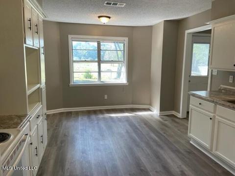 9375 Broadway Rd, Olive Branch, MS 38654 photo 7