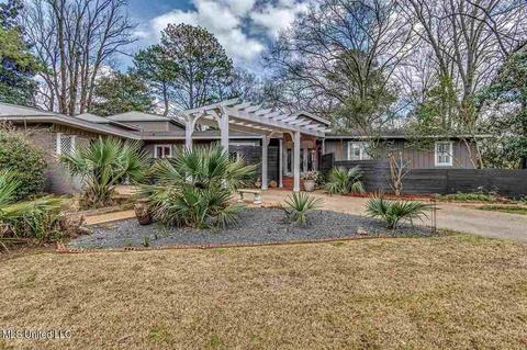 3842 Greentree Pl, Jackson, MS 39211 photo 1