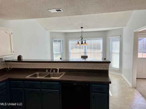 1670 Timber Creek Dr, Hernando, MS 38632 photo 6