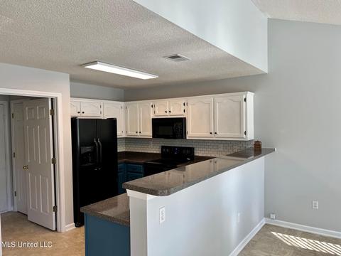 1670 Timber Creek Dr, Hernando, MS 38632 photo 5