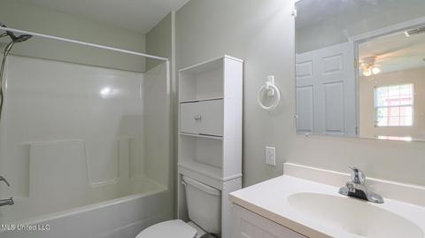 7525 Greenfields Rd, Moss Point, MS 39562 photo 11