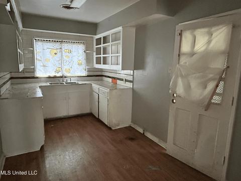 748 Lawrence Rd, Jackson, MS 39206 photo 4