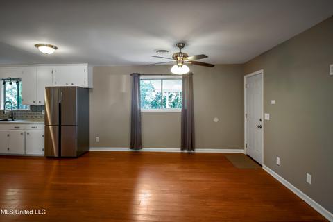 5311 Pine Lane Dr, Jackson, MS 39211 photo 9
