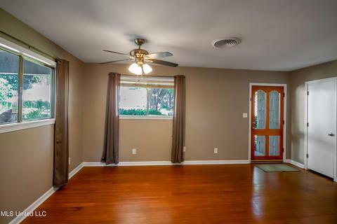 5311 Pine Lane Dr, Jackson, MS 39211 photo 5