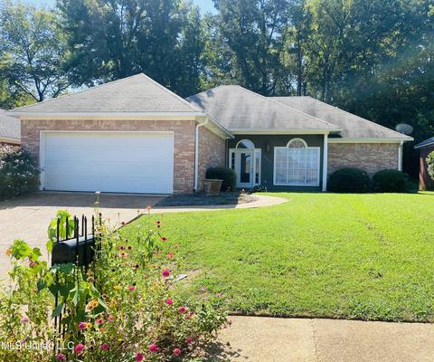 2005 Rolling Hill Drive Dr, Brandon, MS 39042 photo 1