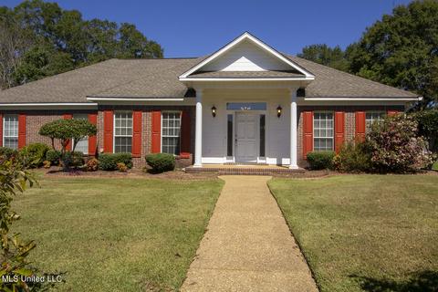 301 Windy Ridge Dr, Brandon, MS 39042 photo 2