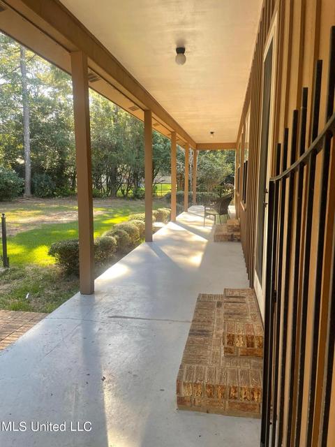 1418 E Peace St, Canton, MS 39046 photo 5