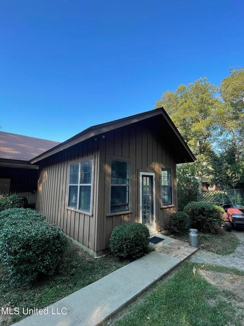 1418 E Peace St, Canton, MS 39046 photo 8