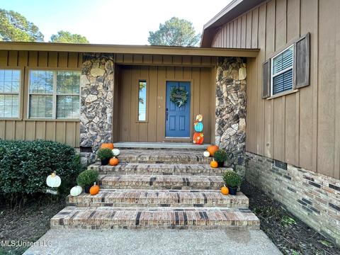 1418 E Peace St, Canton, MS 39046 photo 3