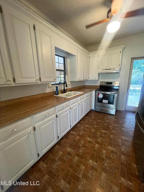1418 E Peace St, Canton, MS 39046 photo 17