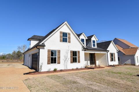 4064 Bakersfield Dr, Nesbit, MS 38651 photo 3