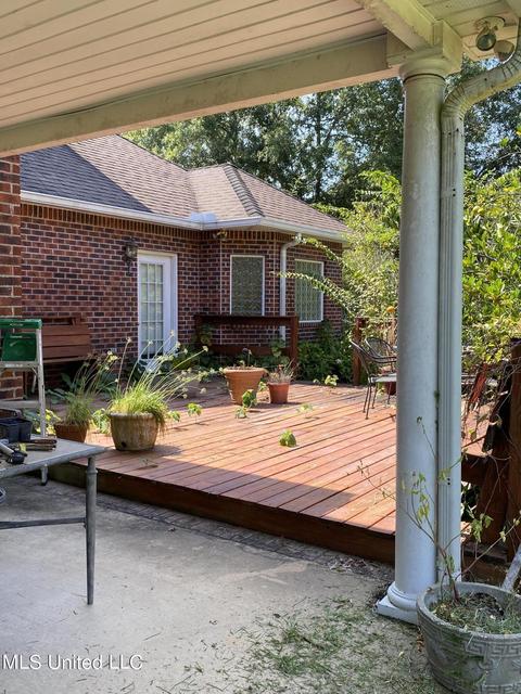 1810 Brookside Dr, Gautier, MS 39553 photo 8