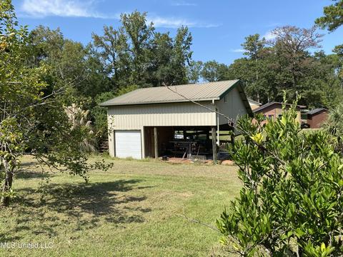 1810 Brookside Dr, Gautier, MS 39553 photo 4