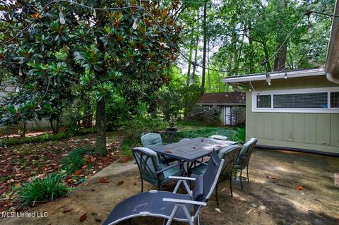 4142 Woodvale St, Jackson, MS 39211 photo 4