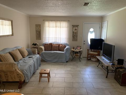 8300 William Baxter Rd, Moss Point, MS 39562 photo 2
