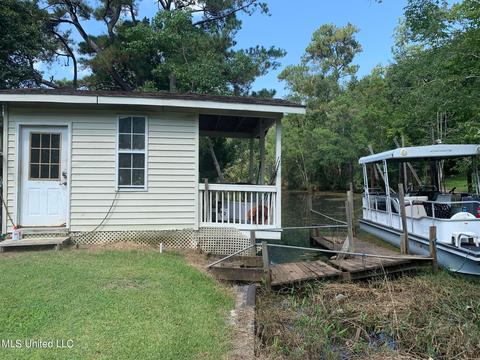 8300 William Baxter Rd, Moss Point, MS 39562 photo 12