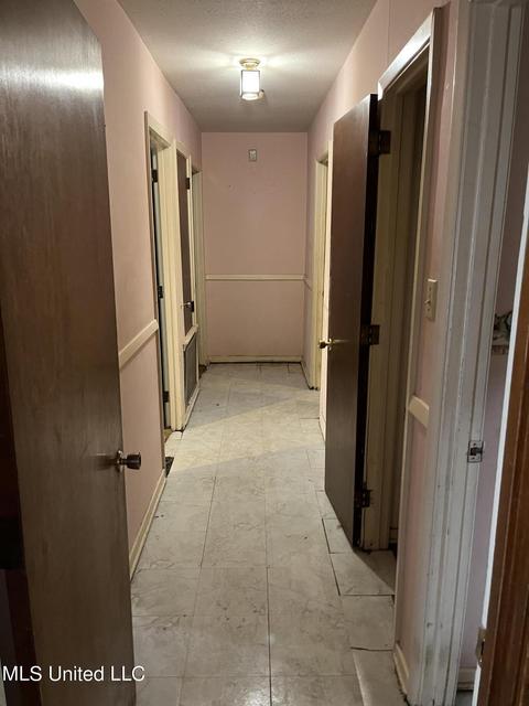 5035 Watkins Dr, Jackson, MS 39206 photo 7