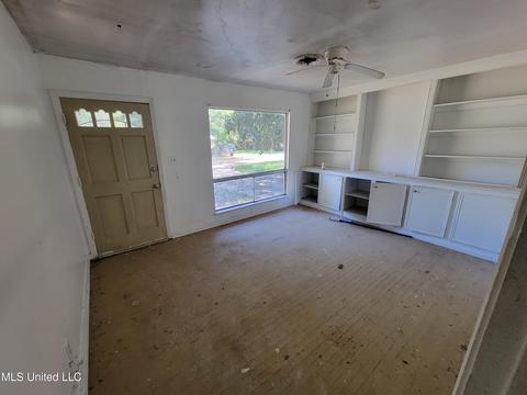 1031 Barbara Ann Dr, Jackson, MS 39204 photo 2