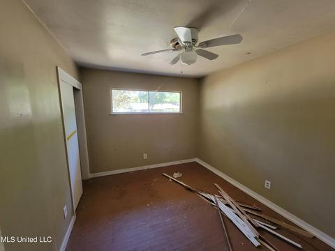 1031 Barbara Ann Dr, Jackson, MS 39204 photo 4