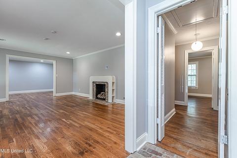 Entry Way - 1838 Aztec Dr, Jackson, MS 39211 photo 2 of 3