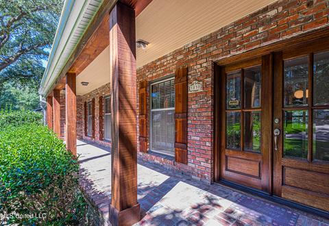 Exterior - 1838 Aztec Dr, Jackson, MS 39211 photo 2 of 10