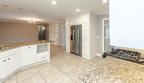 Kitchen - 1838 Aztec Dr, Jackson, MS 39211 photo 4 of 4