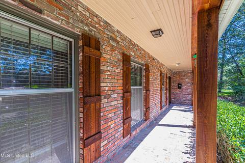 Exterior - 1838 Aztec Dr, Jackson, MS 39211 photo 4 of 10