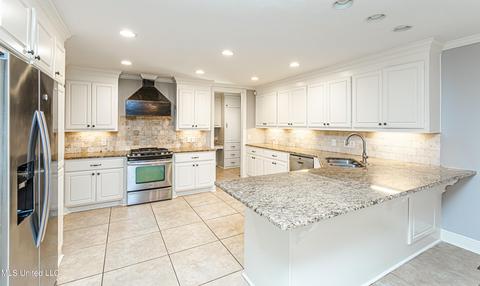 Kitchen - 1838 Aztec Dr, Jackson, MS 39211 photo 1 of 4
