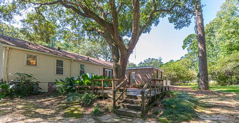Exterior - 1838 Aztec Dr, Jackson, MS 39211 photo 9 of 10