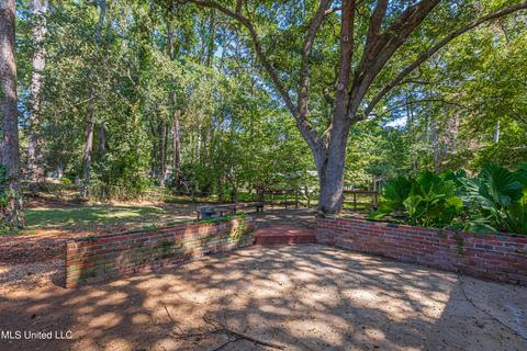 Exterior - 1838 Aztec Dr, Jackson, MS 39211 photo 8 of 10