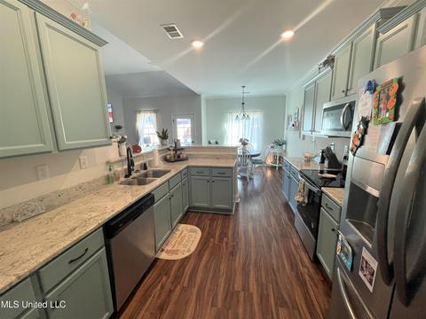 562 Wooten Cv, Nesbit, MS 38651 photo 11