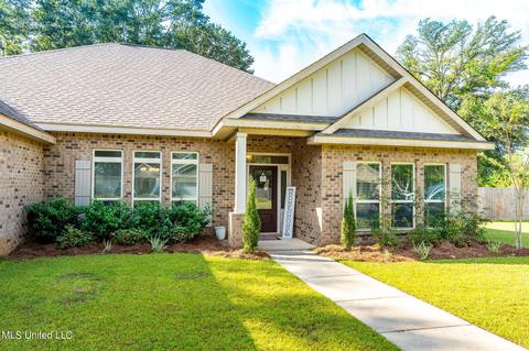 15205 Crestview Cv, Biloxi, MS 39532 photo 2