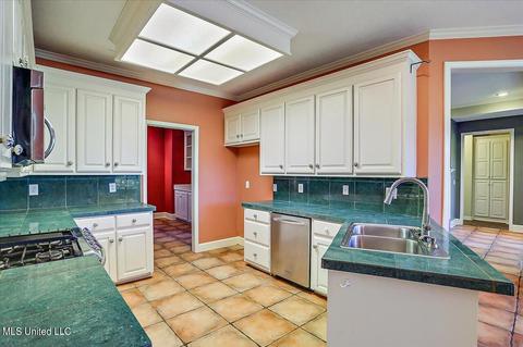573 Spring Hill Dr, Madison, MS 39110 photo 13