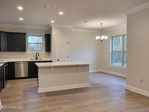 12 Sumner Cv, Long Beach, MS 39560 photo 4