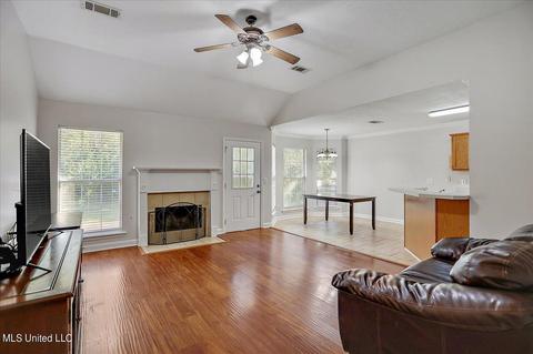 407 Eaglewood Ln, Florence, MS 39073 photo 5