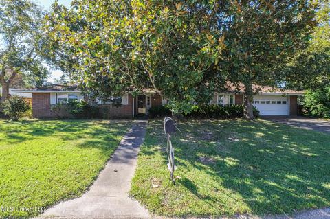 13 Pecan Dr, Long Beach, MS 39560 photo 2