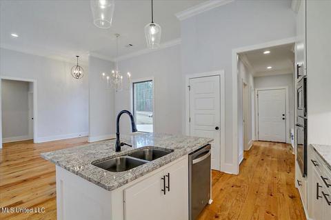 1646 Old Lake Rd, Brandon, MS 39042 photo 9