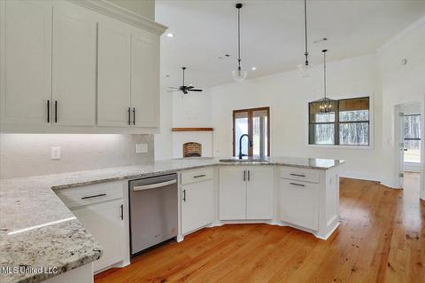 1622 Old Lake Rd, Brandon, MS 39042 photo 11
