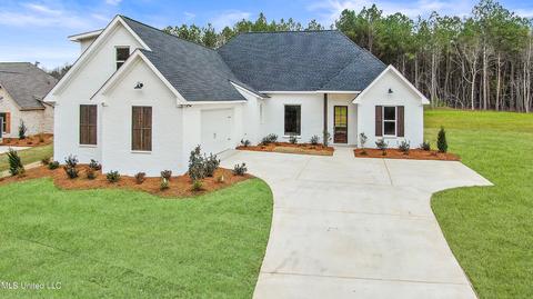 1642 Old Lake Rd, Brandon, MS 39042
