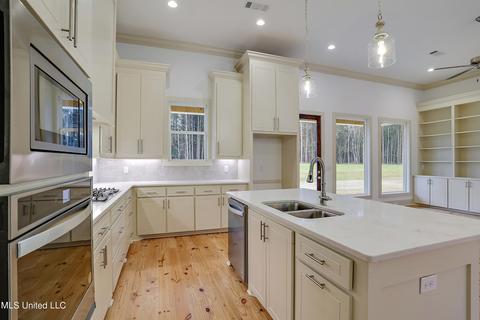 1642 Old Lake Rd, Brandon, MS 39042 photo 13