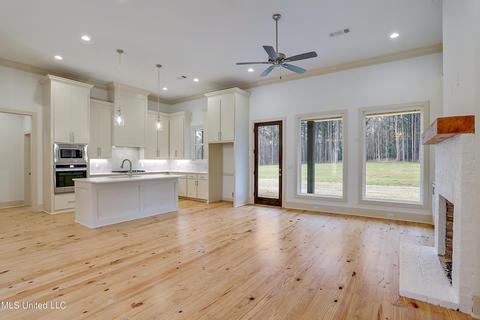 1642 Old Lake Rd, Brandon, MS 39042 photo 8