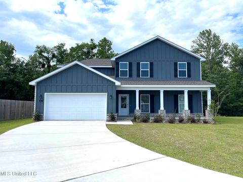 4 Canal Pl, Long Beach, MS 39560