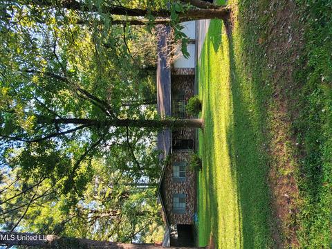 241 Dona Ave, Jackson, MS 39212 photo 1
