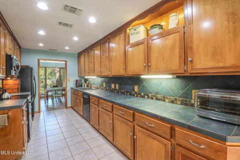 112 S Wright Ave, Long Beach, MS 39560 photo 17