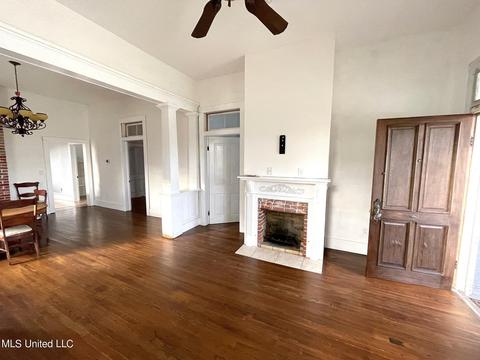 254 E Second St, Pass Christian, MS 39571 photo 4