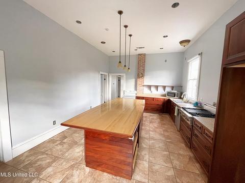 254 E Second St, Pass Christian, MS 39571 photo 7