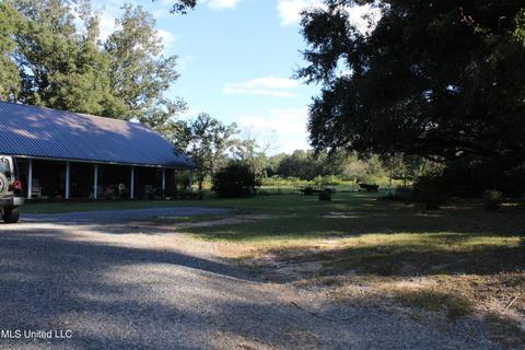 1180 Henry Cochran Rd, Lucedale, MS 39452 photo 3